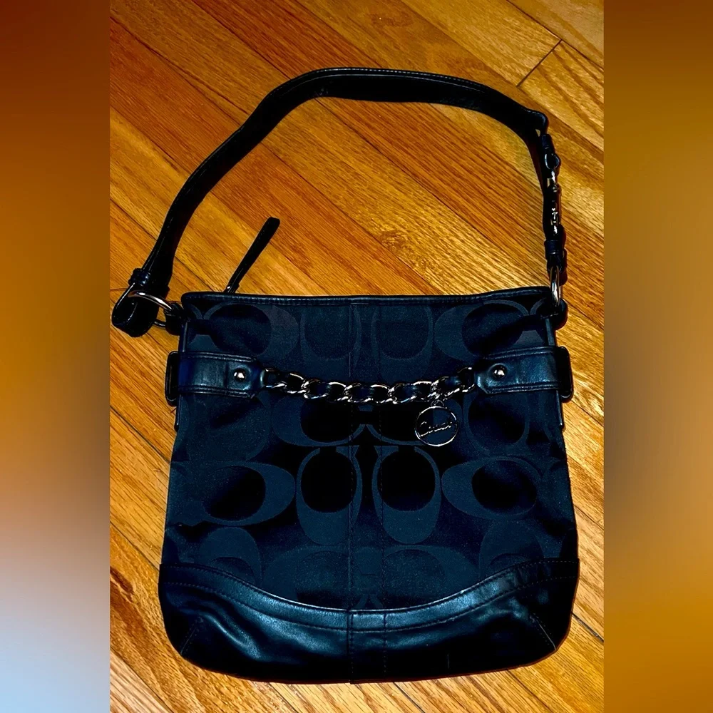 Coach Signature Chain Duffle - Picture 2 of 14